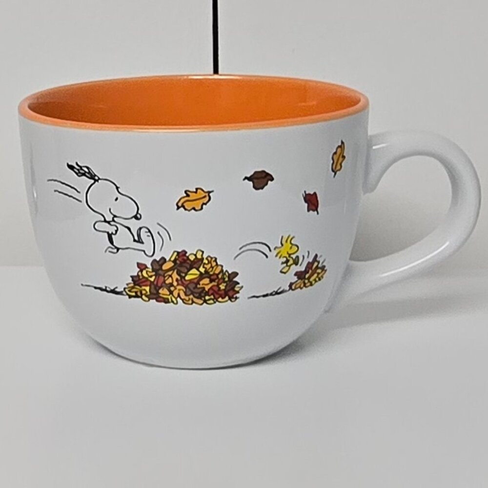 NEW Snoopy Large Latte Mug - Happiness is a pile of leaves!